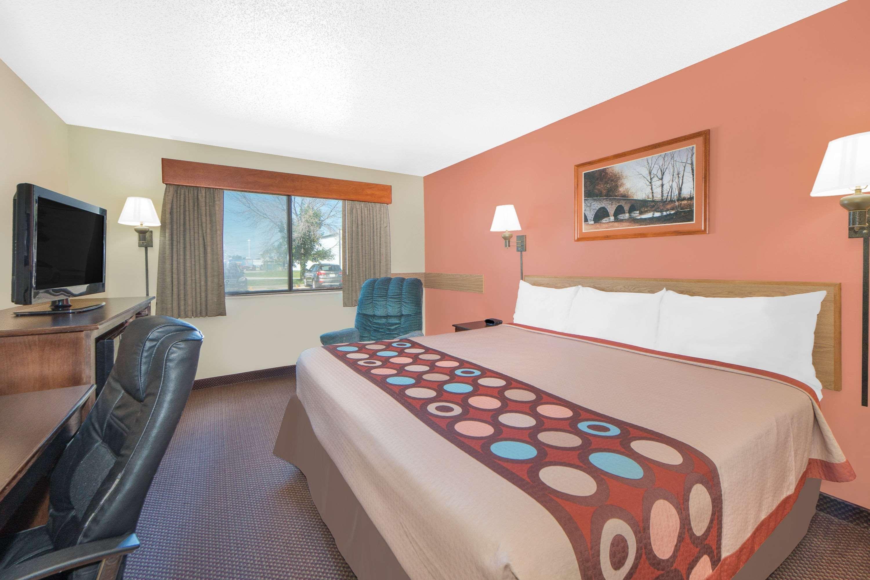Super 8 By Wyndham Ottumwa Exterior foto